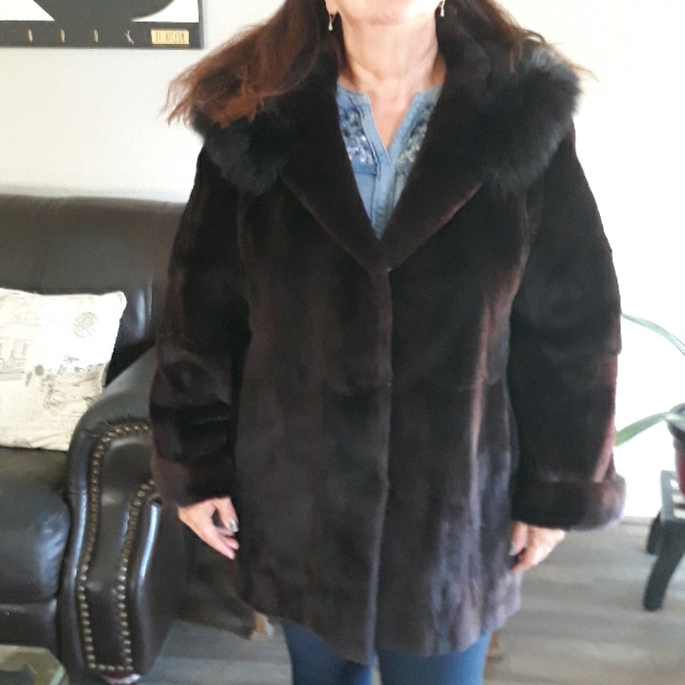 Mink Jacket/Coat - Picture 3 of 9